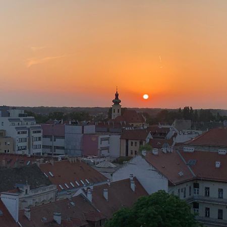Apartamento Origo Győr Exterior foto