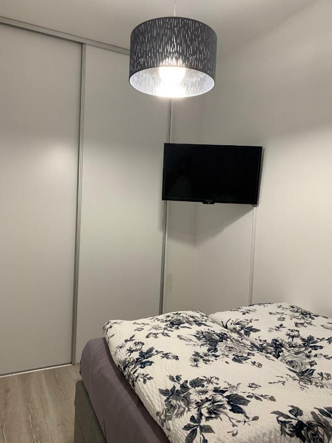 Apartamento Origo Győr Exterior foto